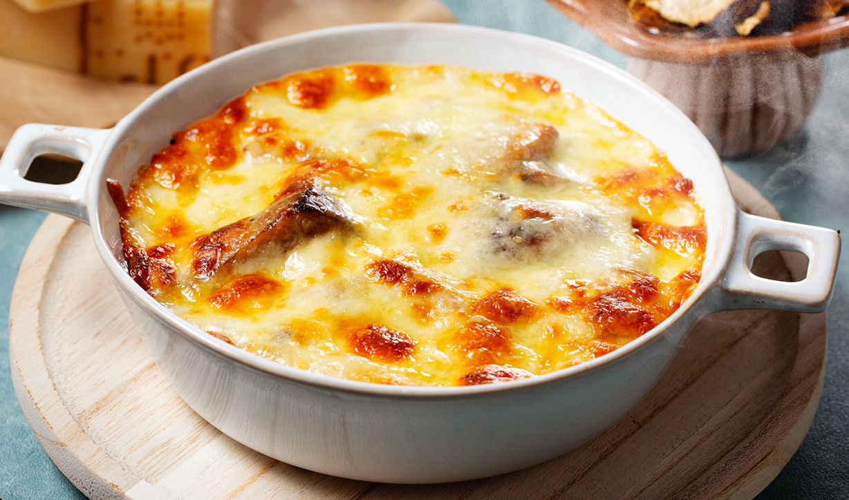 ポルチーニとエリンギ、⿊トリュフのグラタン